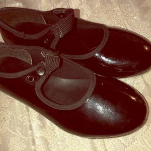 Girls tap shoes